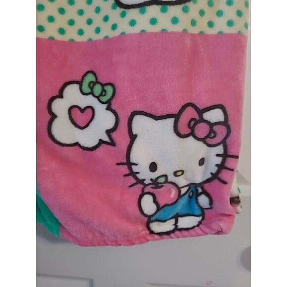 Sanrio Hello Kitty 50x70 Pink Green Apple Heart Silk Touch Throw Blanket New - Picture 7 of 7